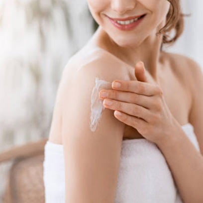 瓶裝版使用方式：精油加入乳液、乳霜或基底油來混合按摩